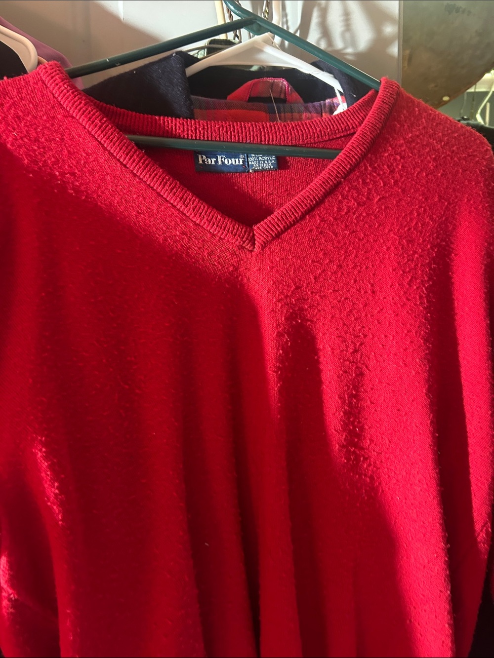 Par Four Men's Red V-Neck Sweater - Classic Knit